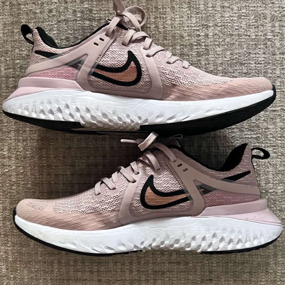 Nike legend react shoes